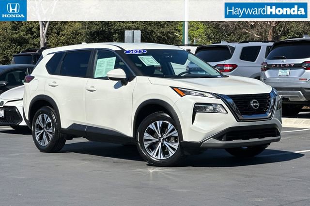 Used 2023 Nissan Rogue SV image 1