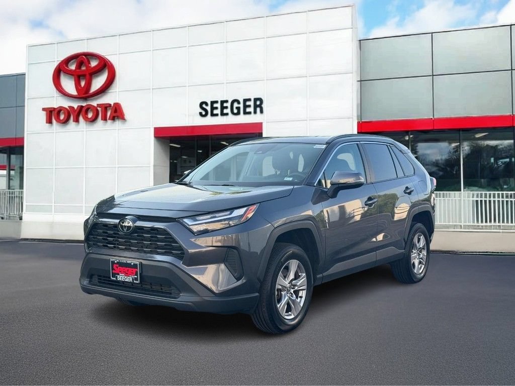 Certified 2025 Toyota RAV4 XLE AWD/4WD image 11