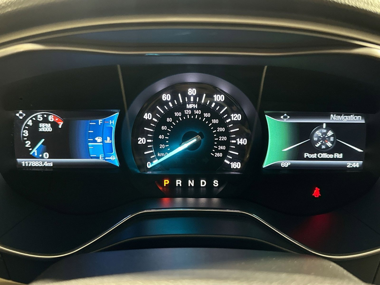 Used 2016 Ford Fusion SE w/ Equipment Group 202A image 23