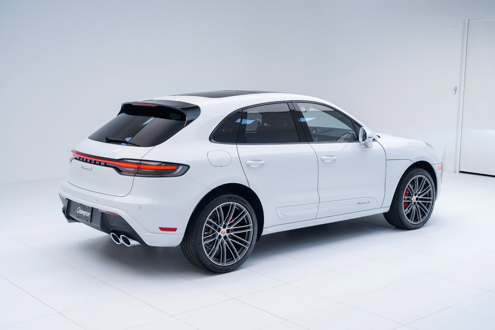 New 2026 Porsche Macan S image 9