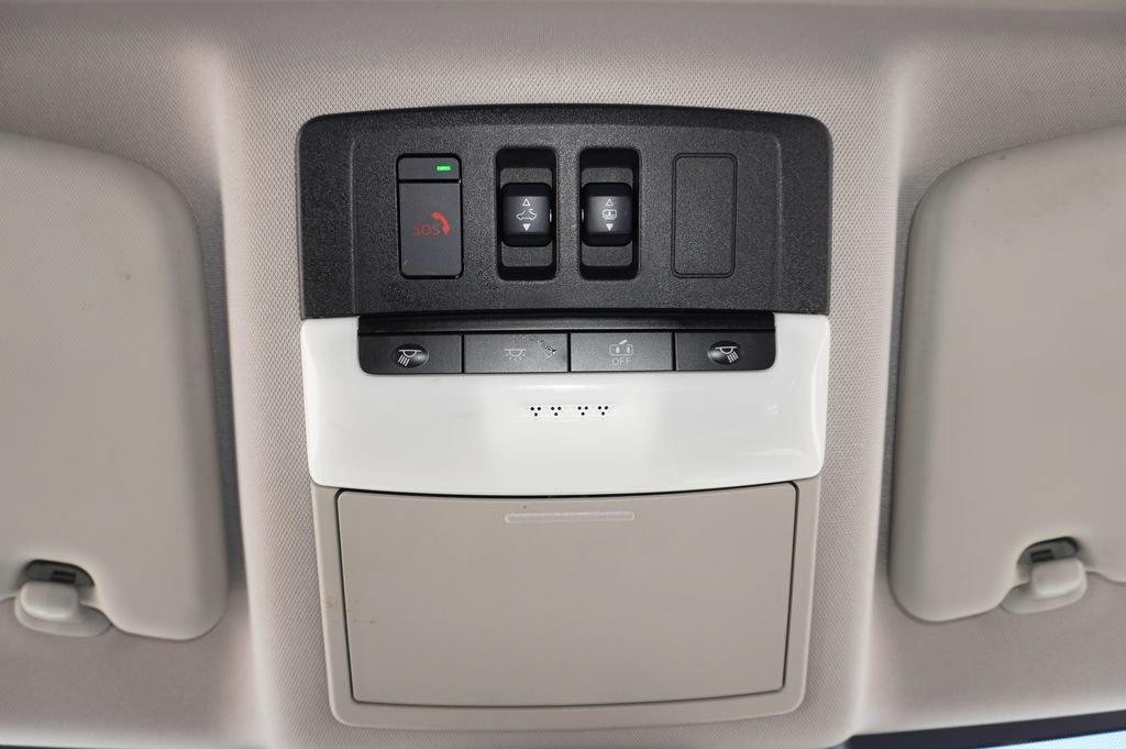 Used 2021 Nissan Rogue Platinum FWD image 22