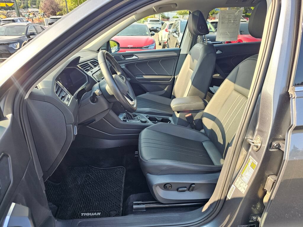Used 2022 Volkswagen Tiguan SE AWD/4WD image 20