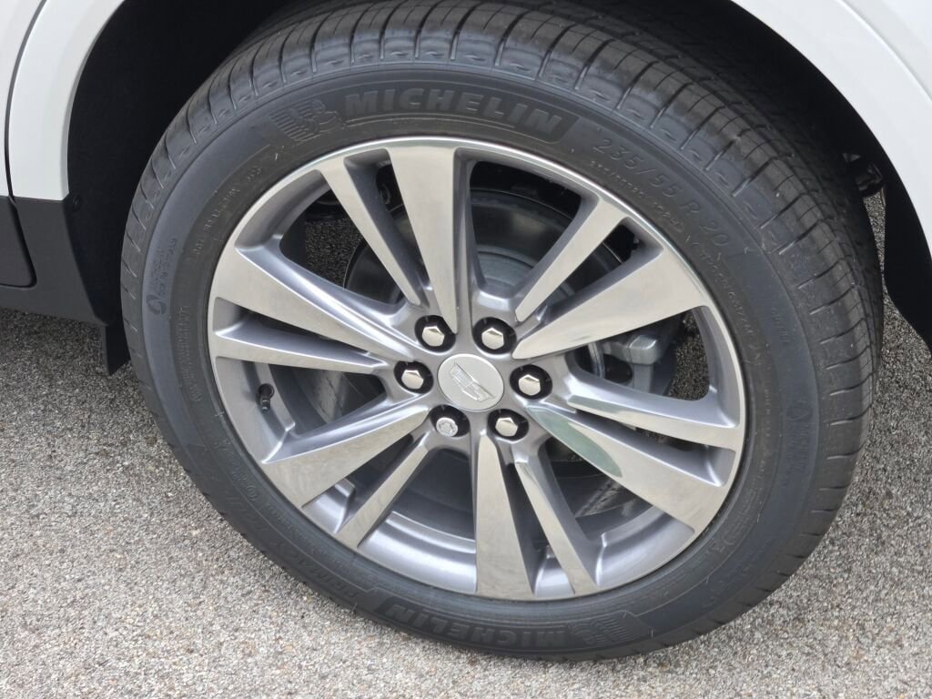 New 2025 Cadillac XT5 Premium Luxury image 15