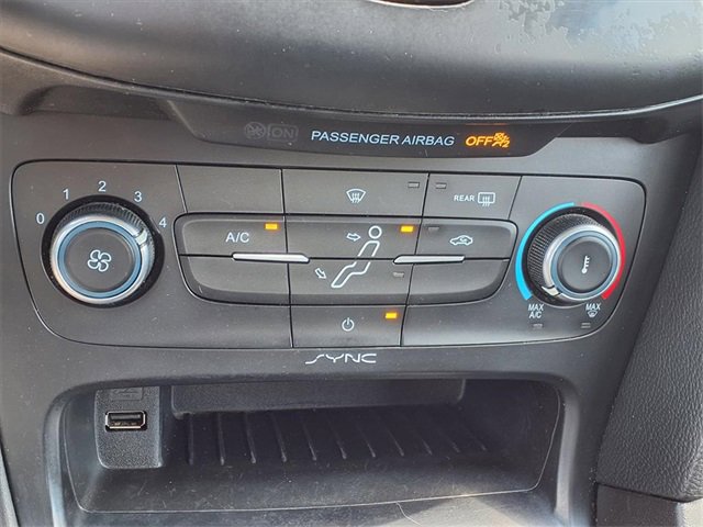 Used 2018 Ford Focus S image 18