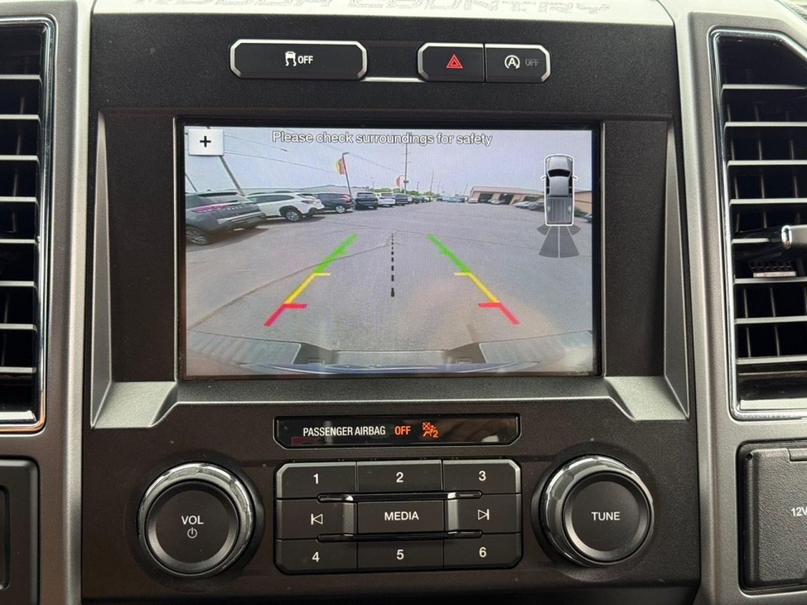 Used 2019 Ford F150 XLT w/ Equipment Group 302A Luxury AWD/4WD image 13