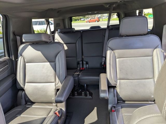 Used 2022 GMC Yukon XL Denali w/ Denali Premium Package image 35
