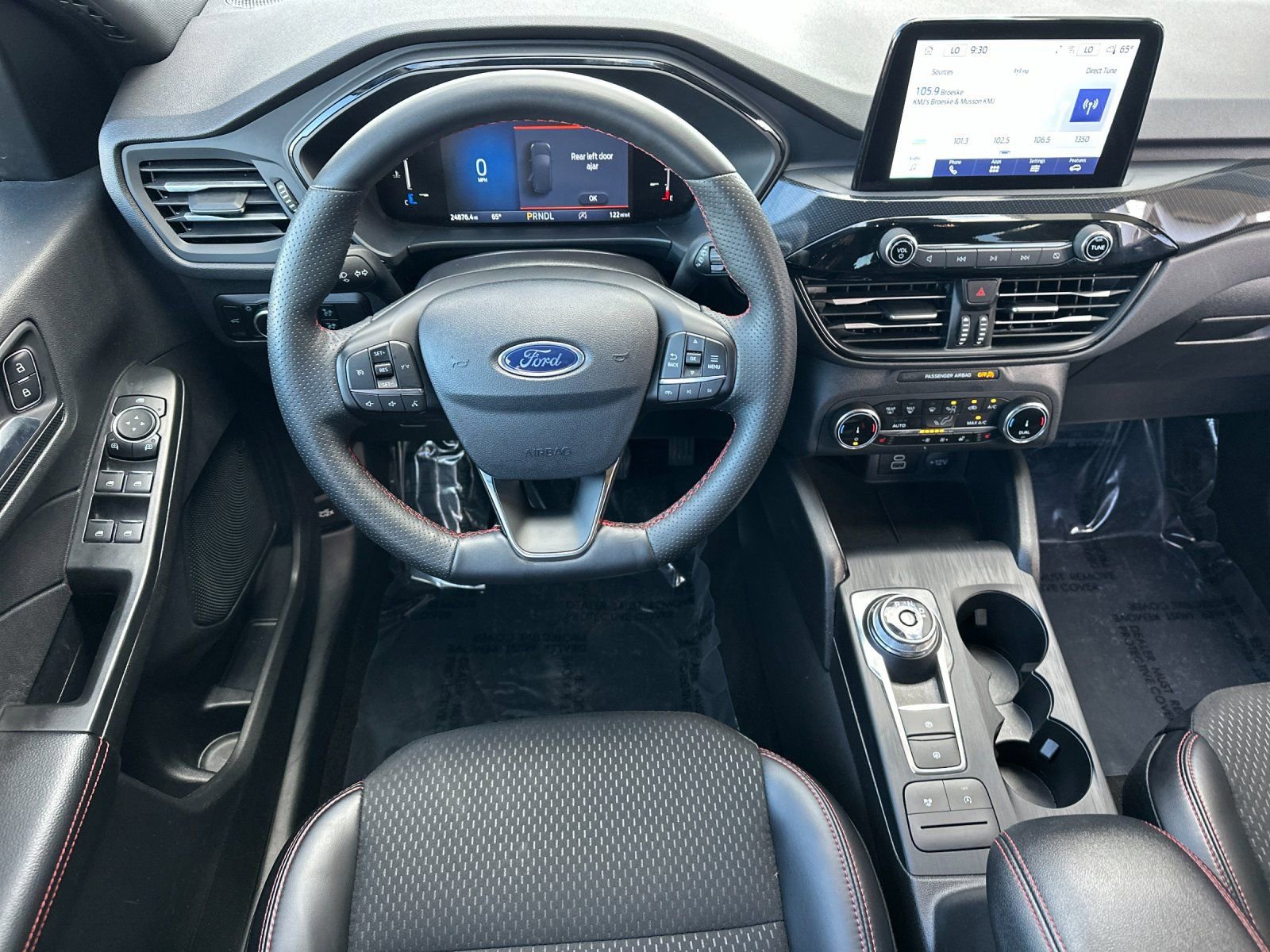 Used 2025 Ford Escape ST-Line Select AWD/4WD image 13