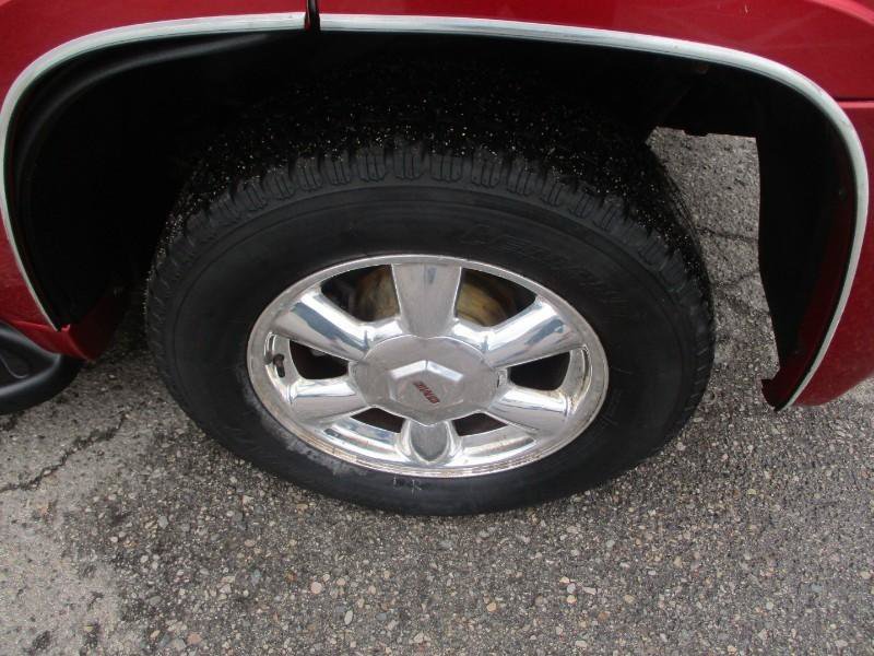 Used 2005 GMC Envoy SLE AWD/4WD image 7