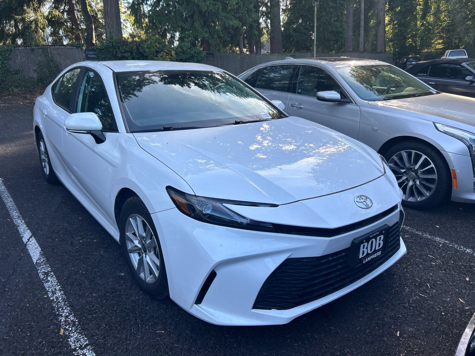 Used 2025 Toyota Camry LE FWD image 3