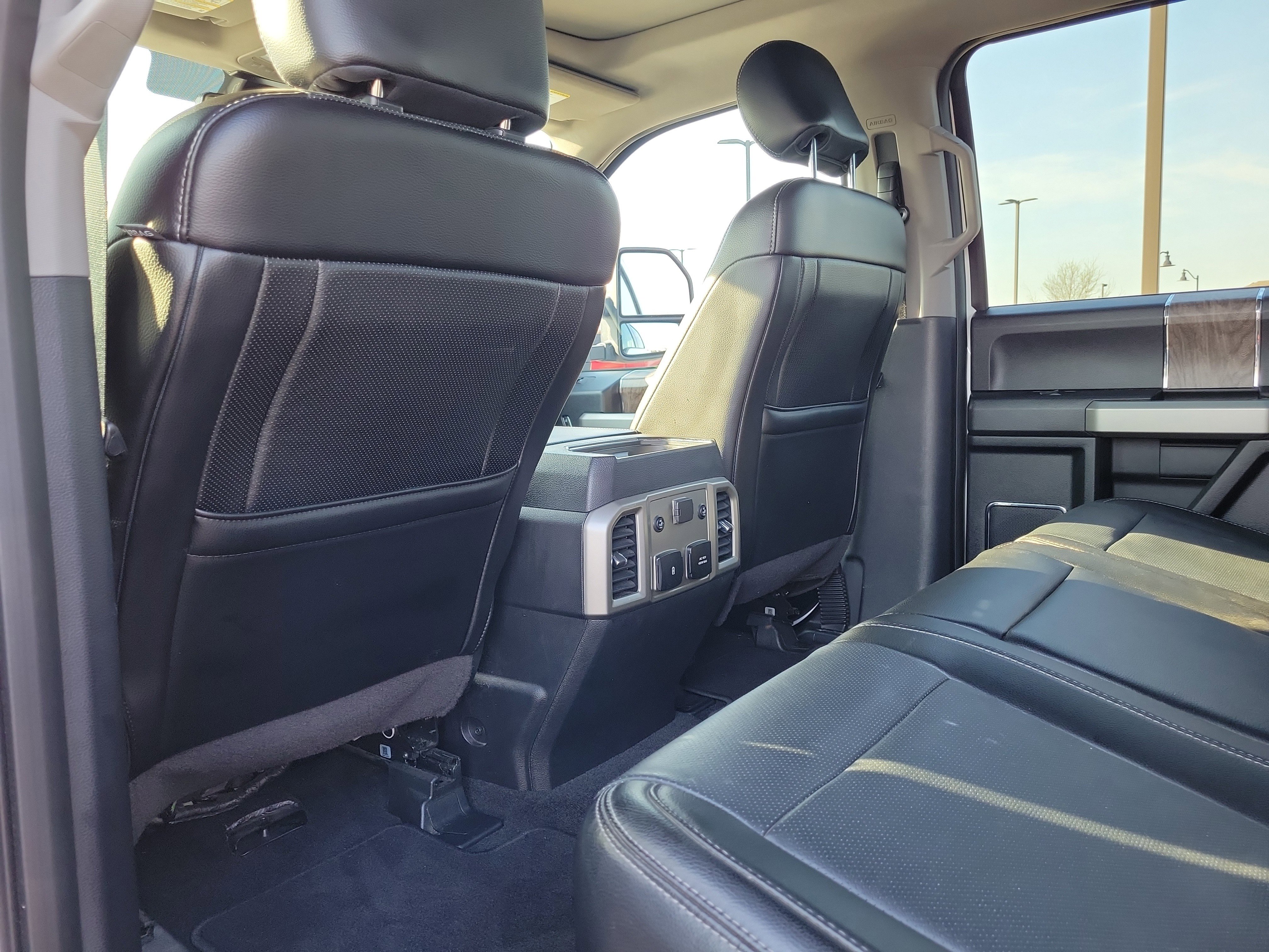 Used 2018 Ford F350 Lariat w/ Lariat Ultimate Package image 17