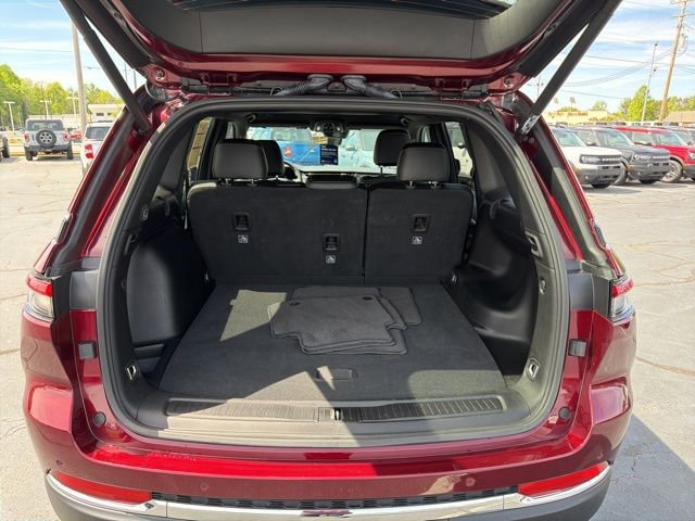 Used 2025 Jeep Grand Cherokee Limited AWD/4WD image 11