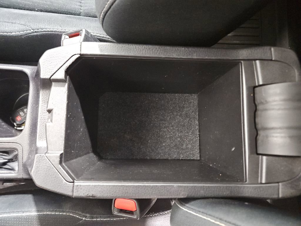 Used 2015 Toyota RAV4 XLE image 26