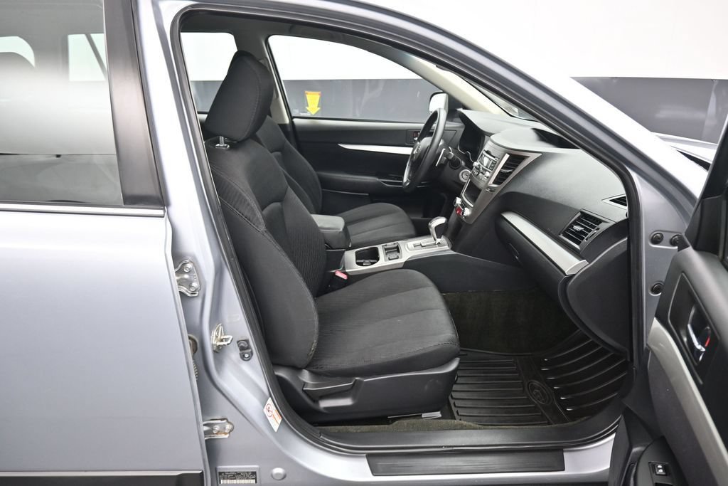 Used 2012 Subaru Outback 2.5i AWD/4WD image 38