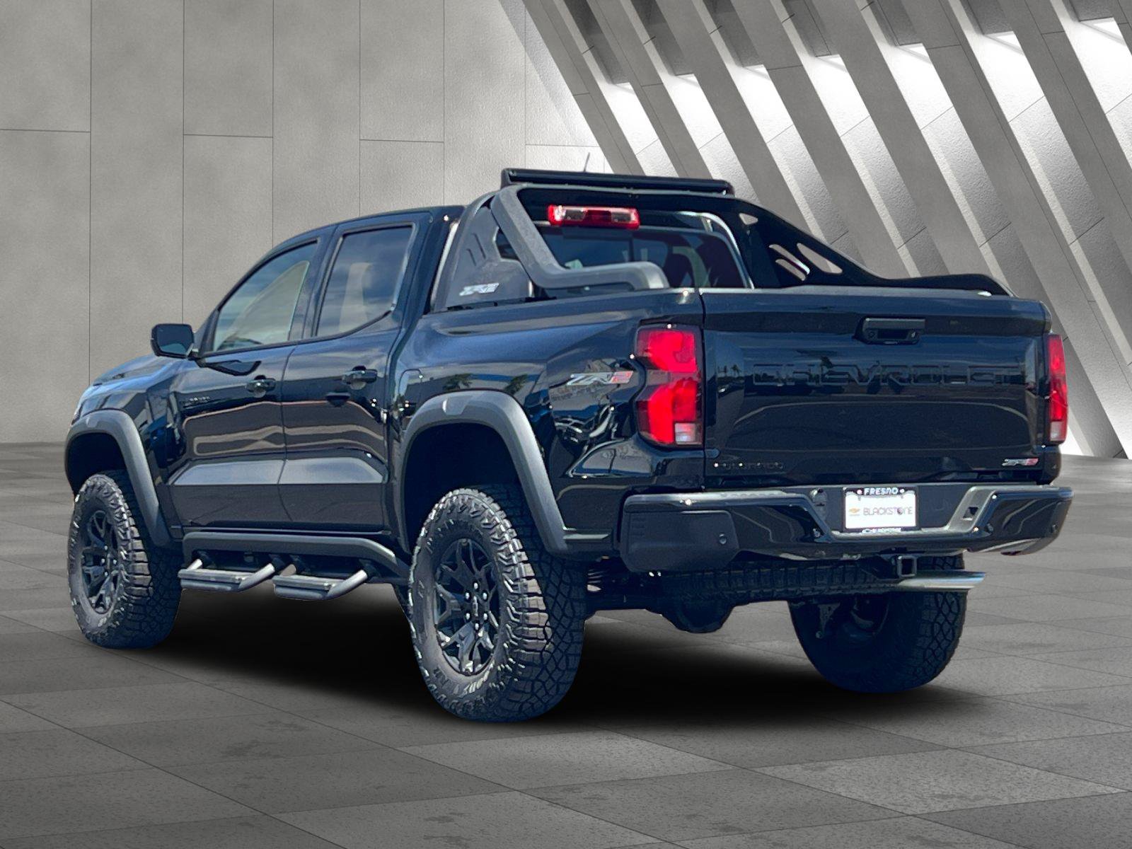 New 2026 Chevrolet Colorado ZR2 w/ Midnight Edition AWD/4WD image 6