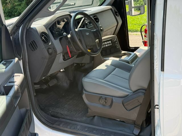 Used 2014 Ford F450 XL w/ Power Equipment Group AWD/4WD image 15