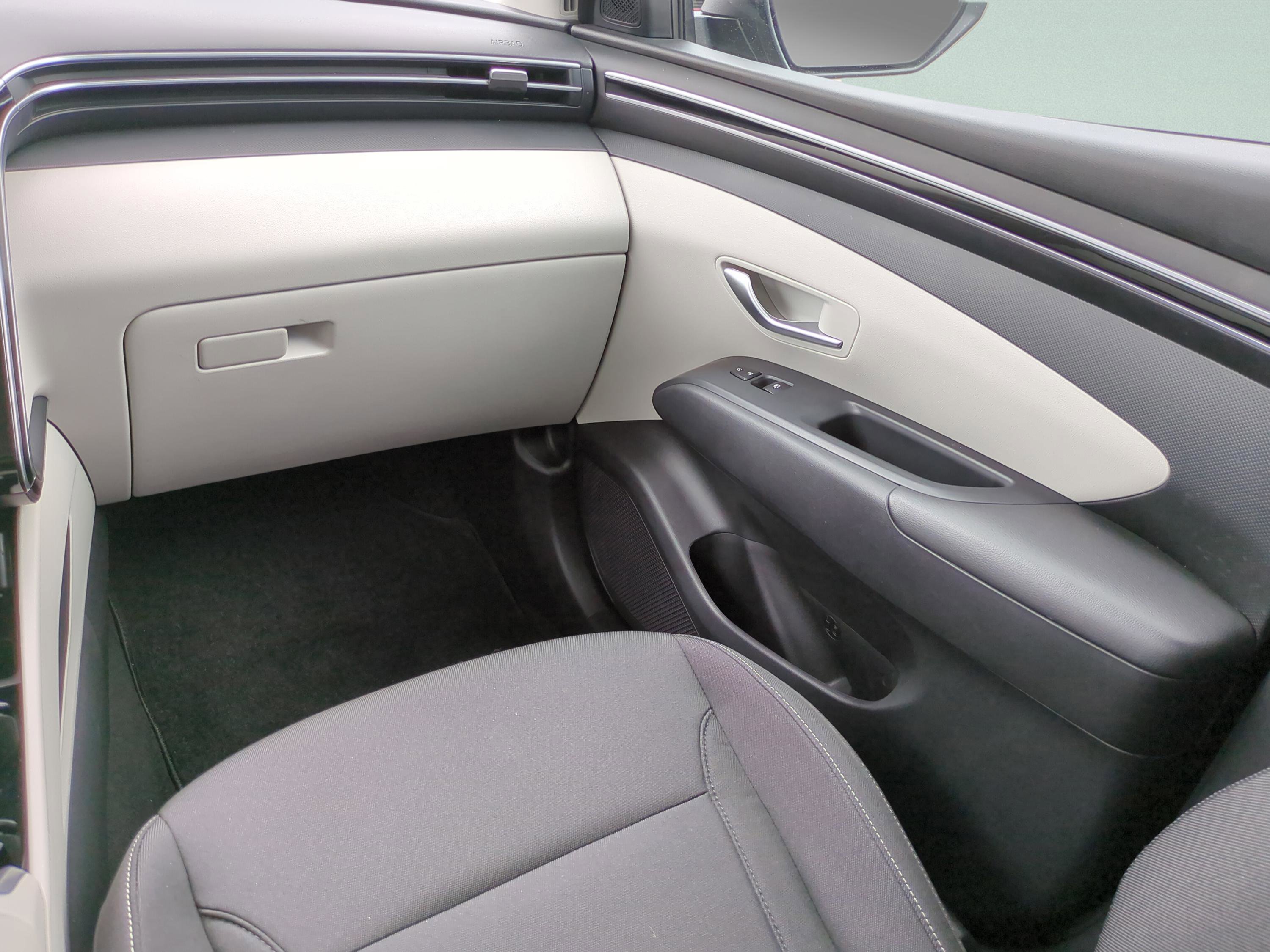 Certified 2024 Hyundai Tucson SE image 10