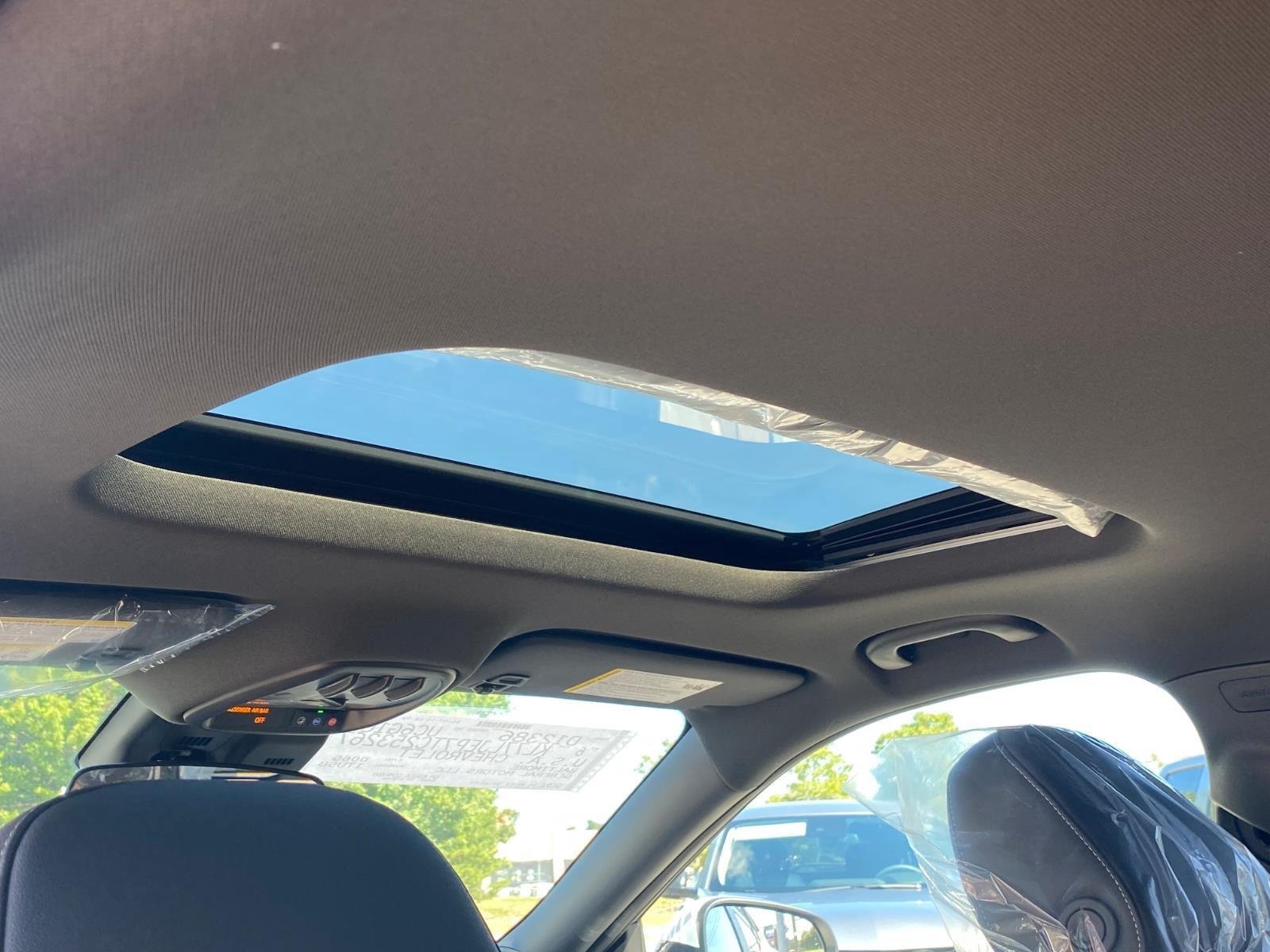 New 2026 Chevrolet Trax RS w/ Sunroof Package FWD image 20