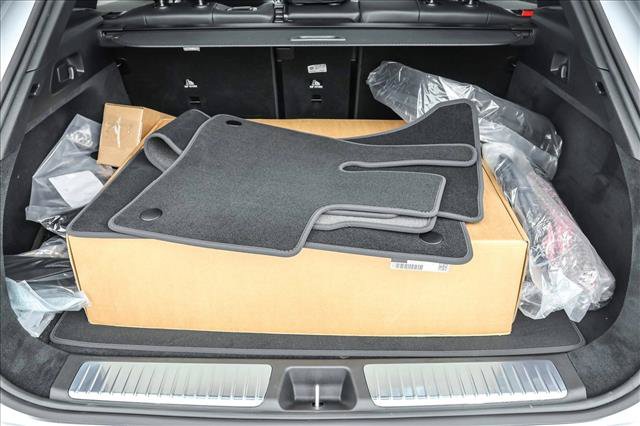 New 2027 Mercedes-Benz EQE 320 4MATIC SUV image 23