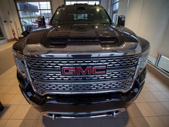 Used 2020 GMC Sierra 3500 Denali w/ Denali Ultimate Package image 3