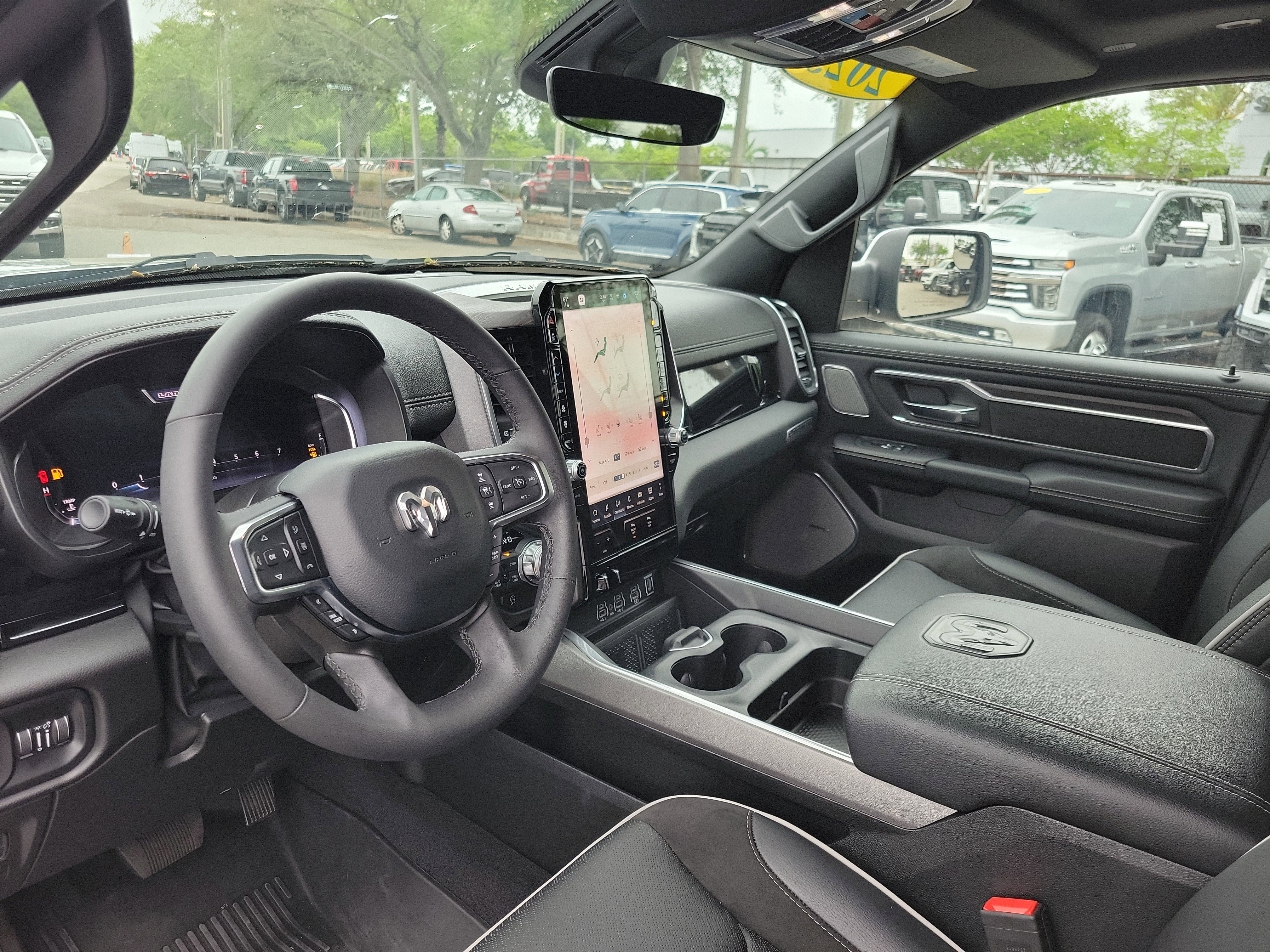 Used 2025 RAM 1500 Laramie image 7