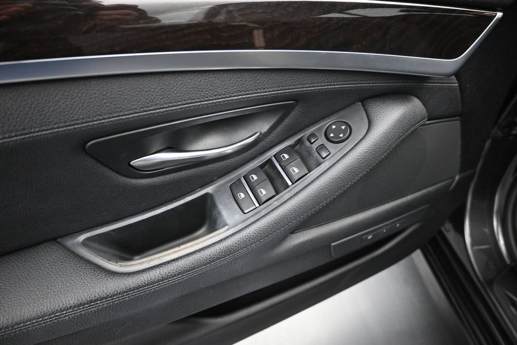 Used 2016 BMW 528i Sedan RWD image 10