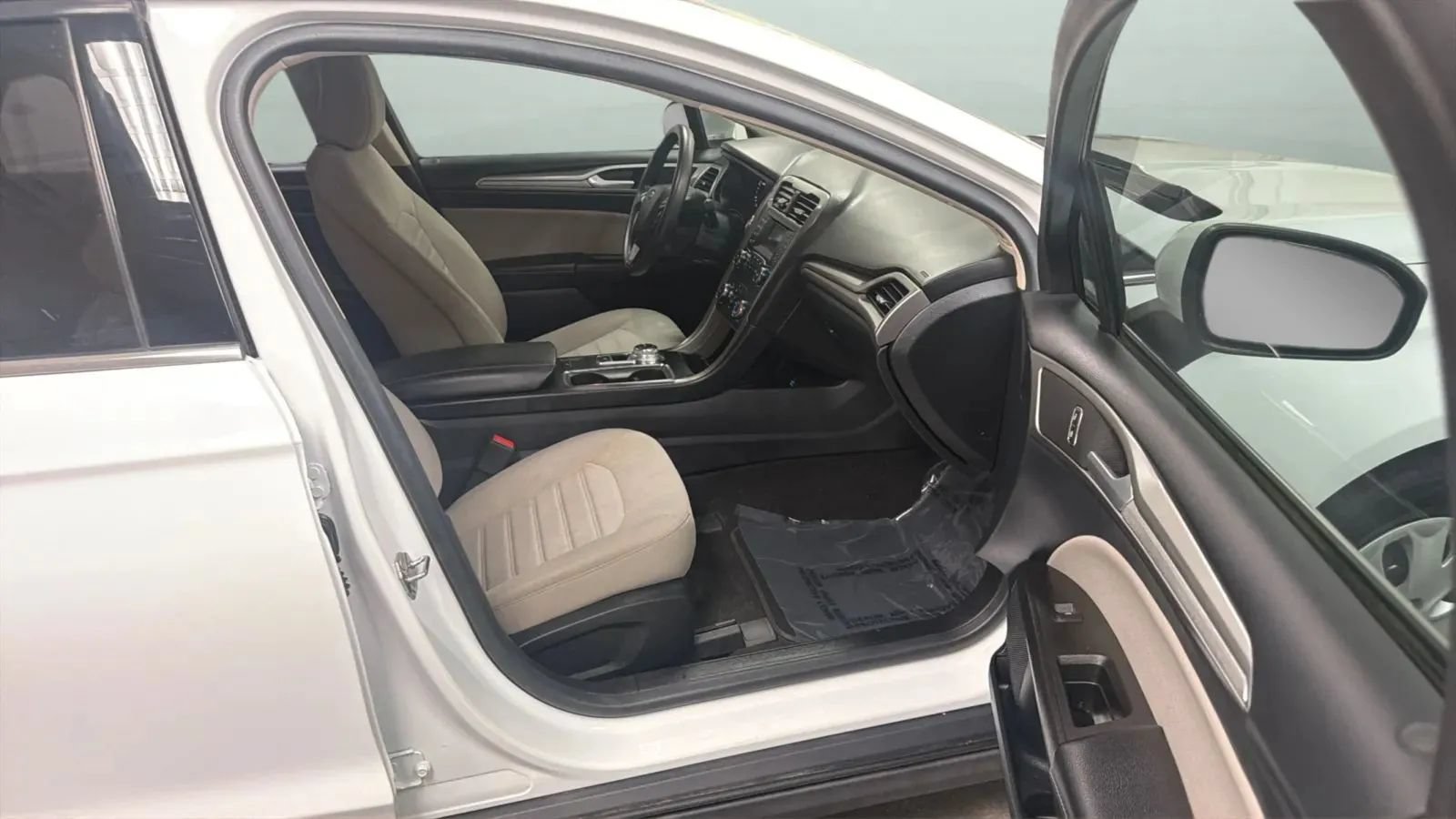 Used 2020 Ford Fusion S FWD image 21