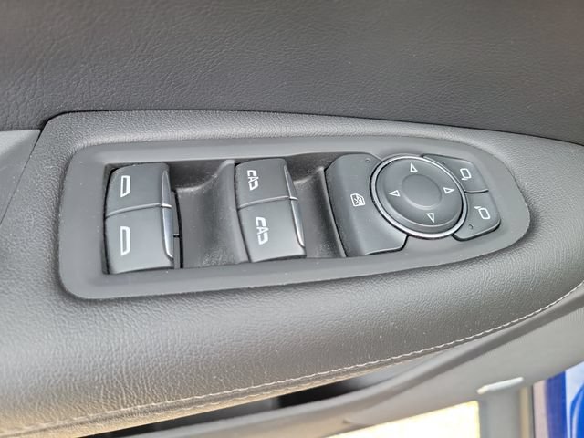 Certified 2024 Cadillac XT5 Luxury w/ LPO, Floor Liner Package AWD/4WD image 10