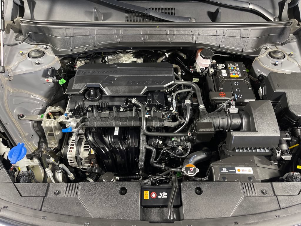 Certified 2025 Hyundai Kona SEL FWD image 9