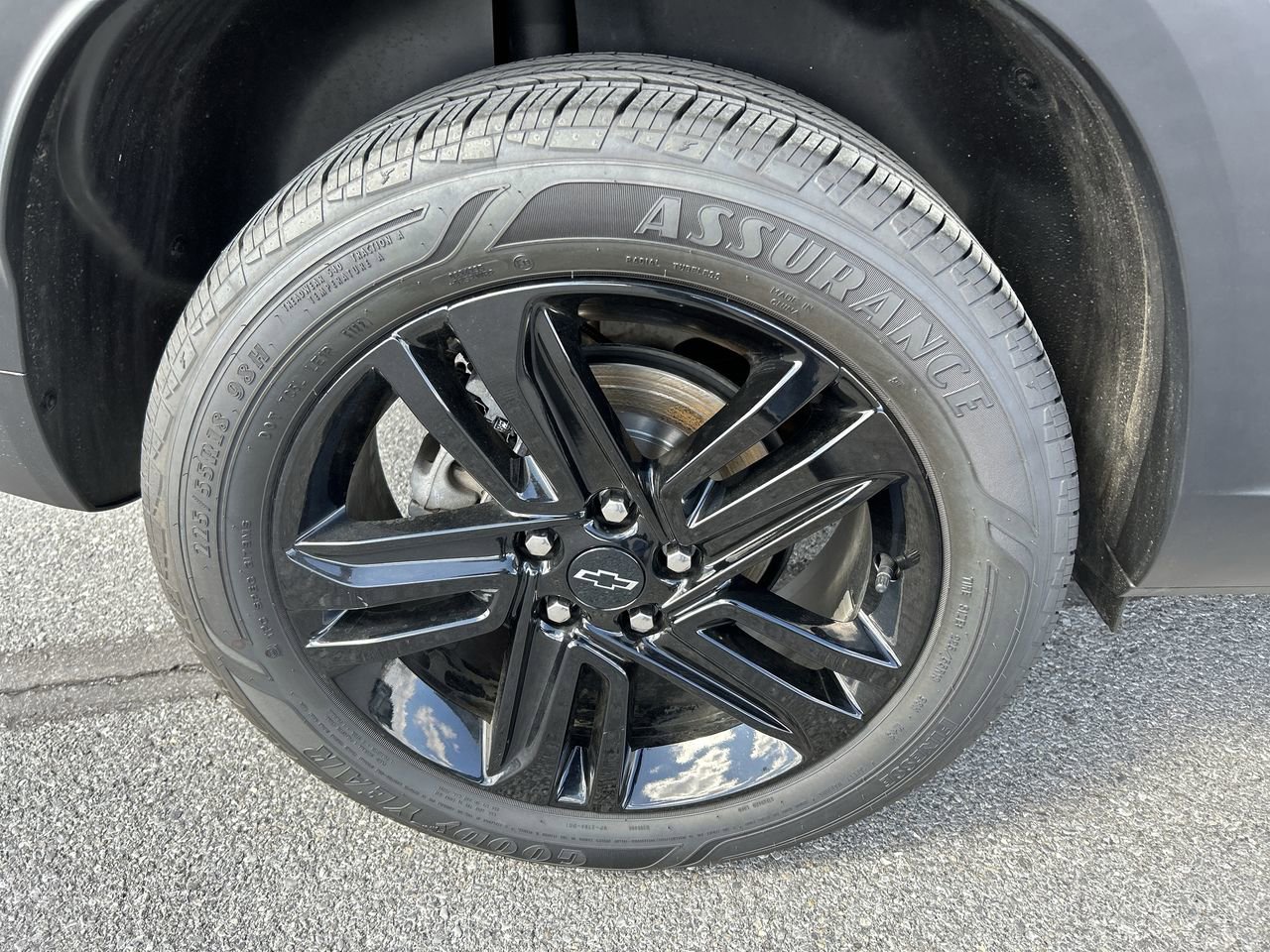 Used 2024 Chevrolet Trax ACTIV w/ Sunroof Package image 9