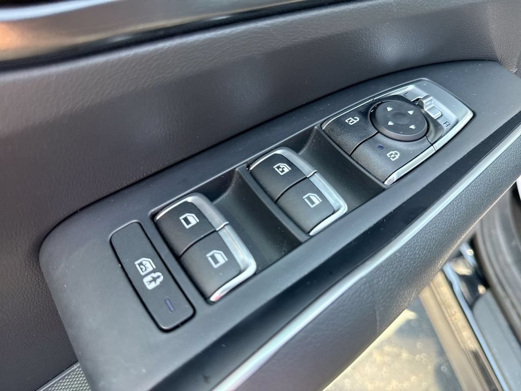 Used 2022 Kia Sorento S w/ Panoramic Sunroof Package FWD image 13