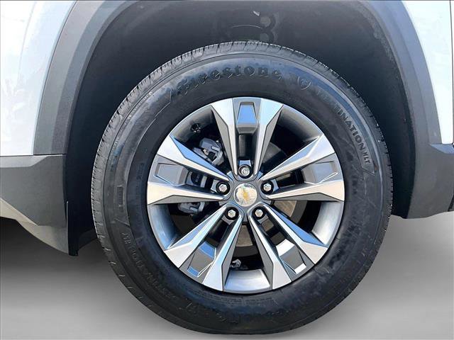 Used 2026 Chevrolet Equinox LT FWD image 10