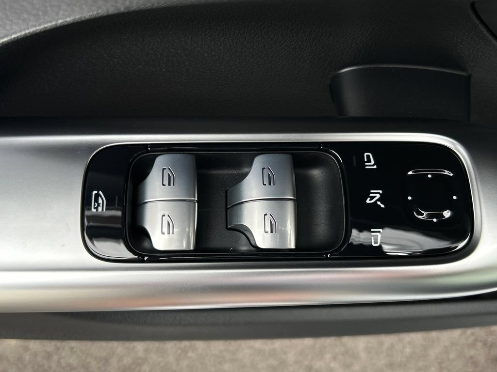 New 2026 Mercedes-Benz C 300 4MATIC Sedan image 12