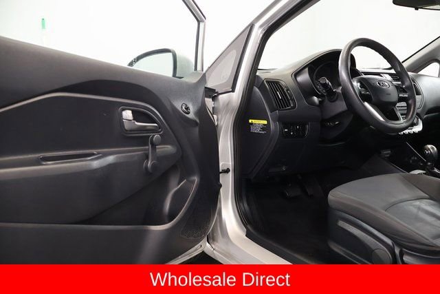 Used 2013 Kia Rio LX FWD image 8