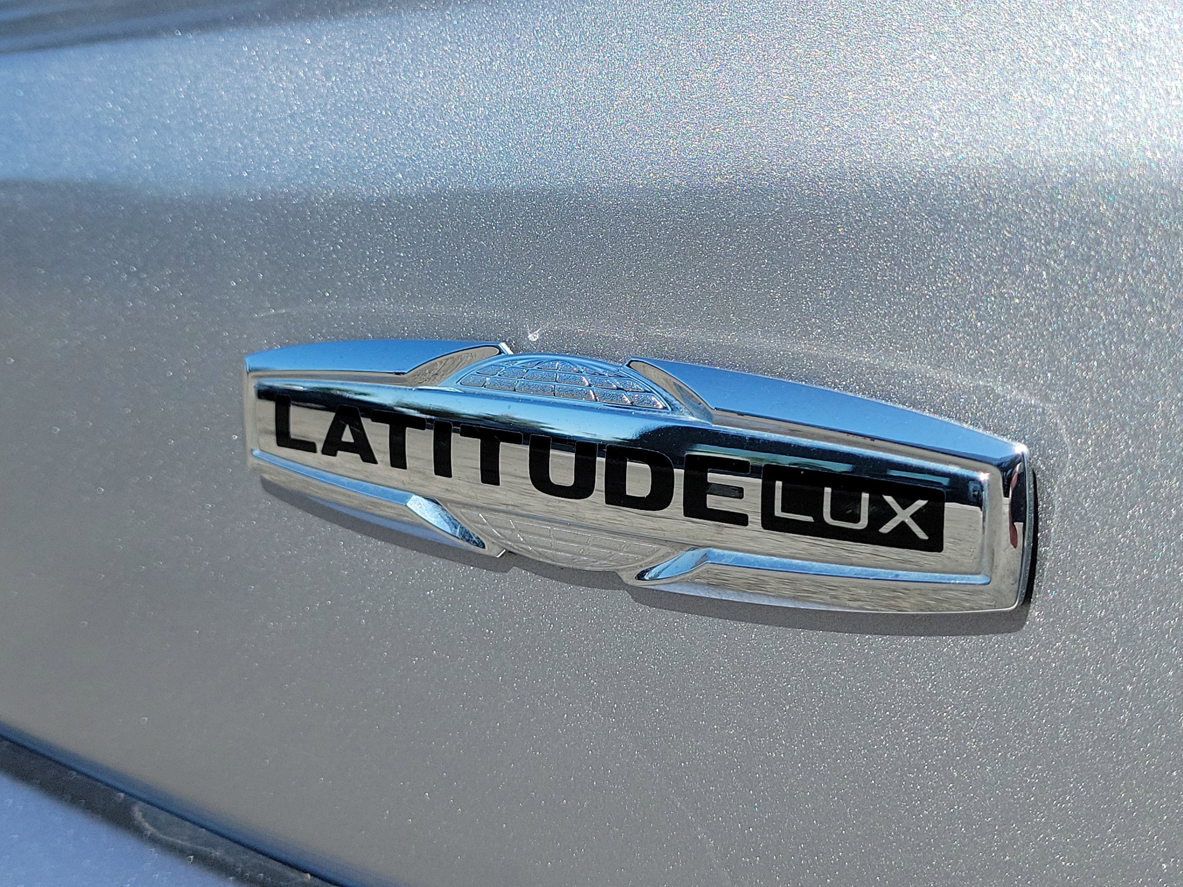 Used 2022 Jeep Compass Latitude w/ Sun and Sound Group image 8