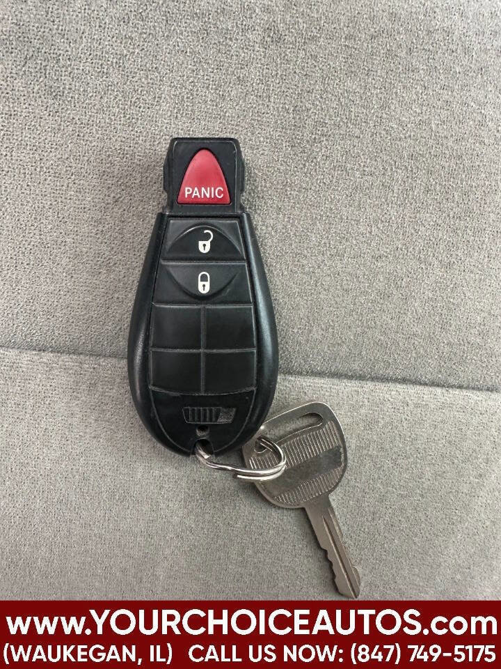 Used 2012 Dodge Grand Caravan SE image 35