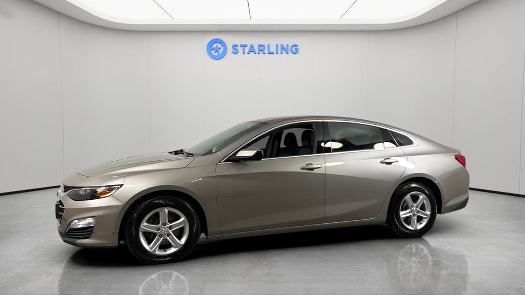 Certified 2024 Chevrolet Malibu LT FWD image 2