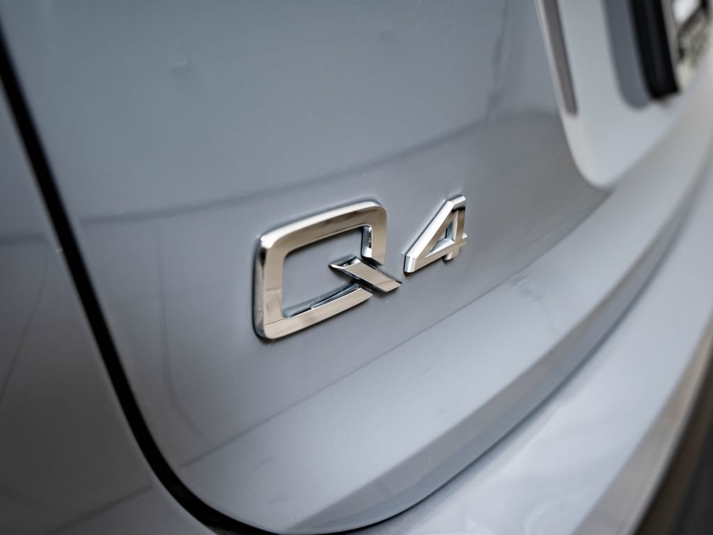 Used 2023 Audi Q4 e-tron Premium Plus w/ Premium Plus RWD image 16