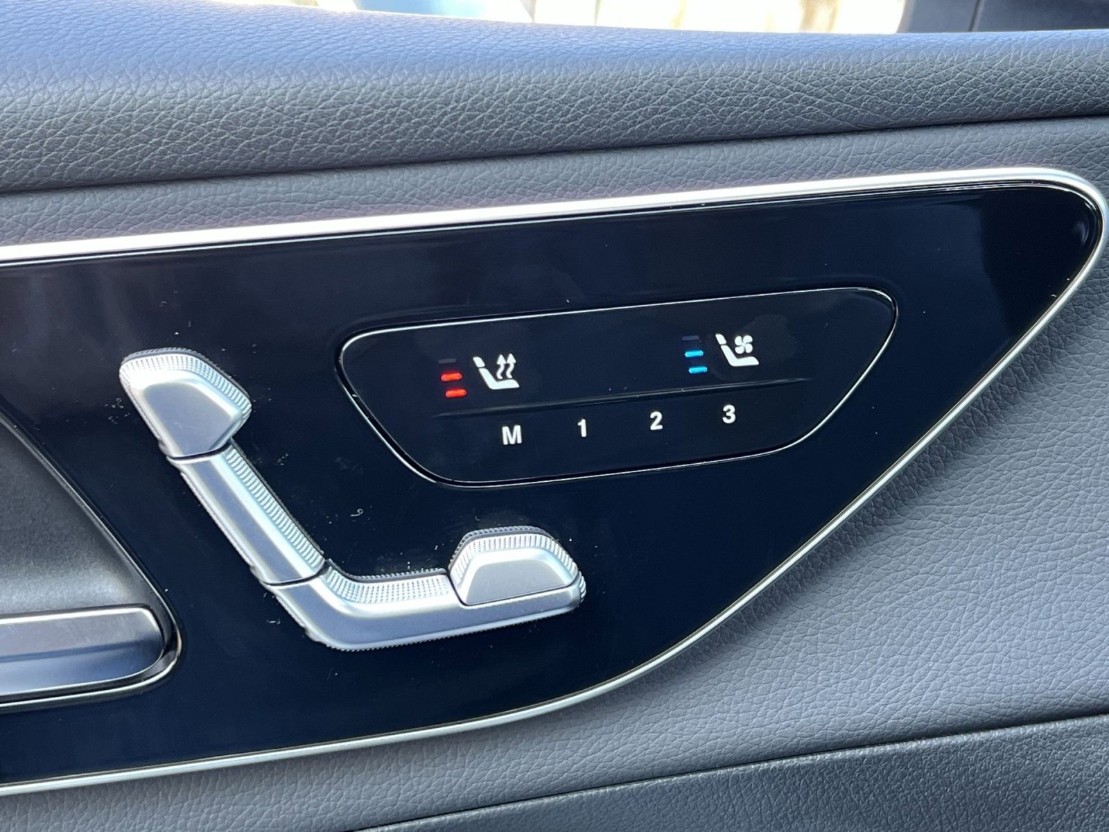 New 2026 Mercedes-Benz GLC 300 4MATIC image 33