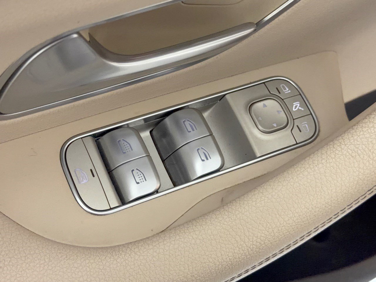 Used 2020 Mercedes-Benz GLS 450 4MATIC image 15