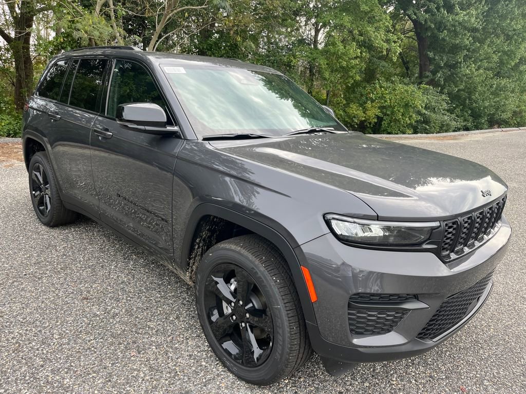 New 2025 Jeep Grand Cherokee 4WD image 21