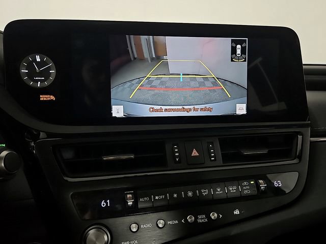 Used 2025 Lexus ES 300h w/ Premium Package image 20