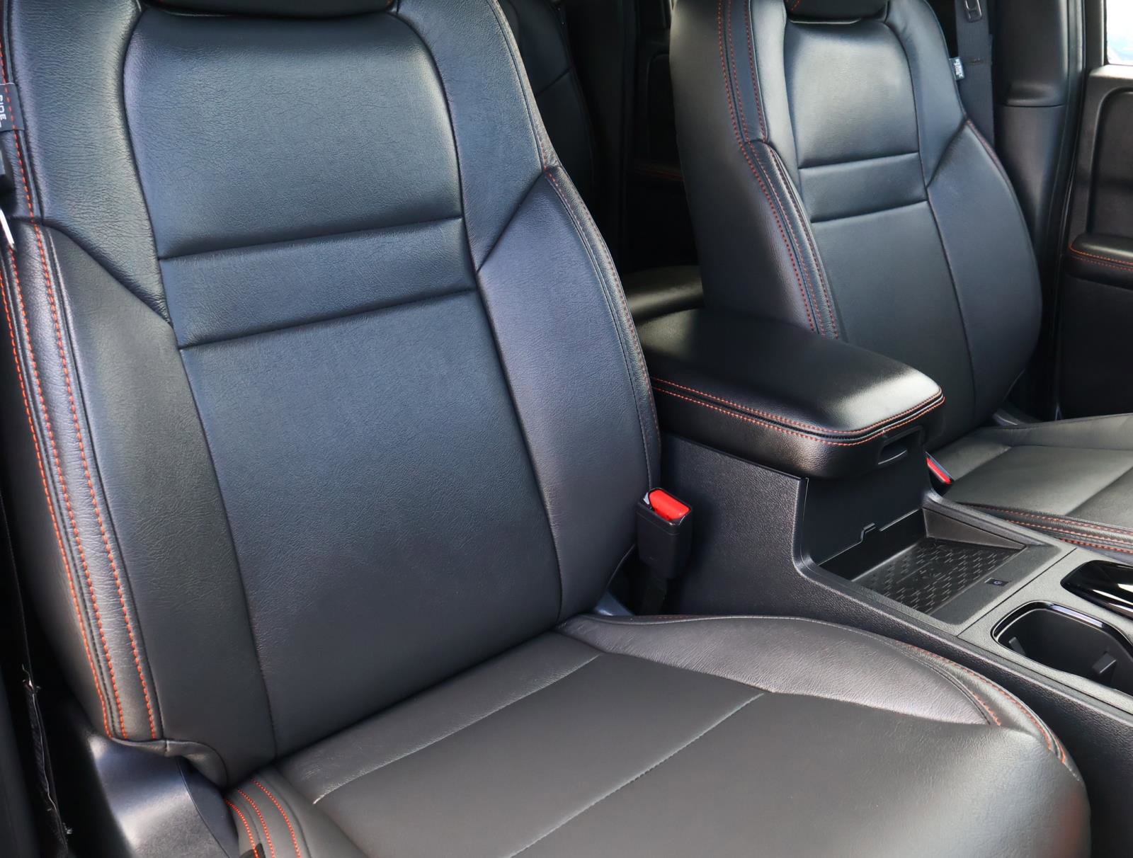 Used 2025 Nissan Frontier PRO-4X w/ Pro Convenience Package image 18