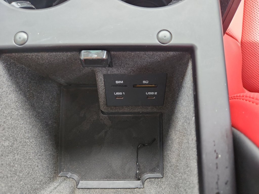 Certified 2021 Porsche Macan S image 38