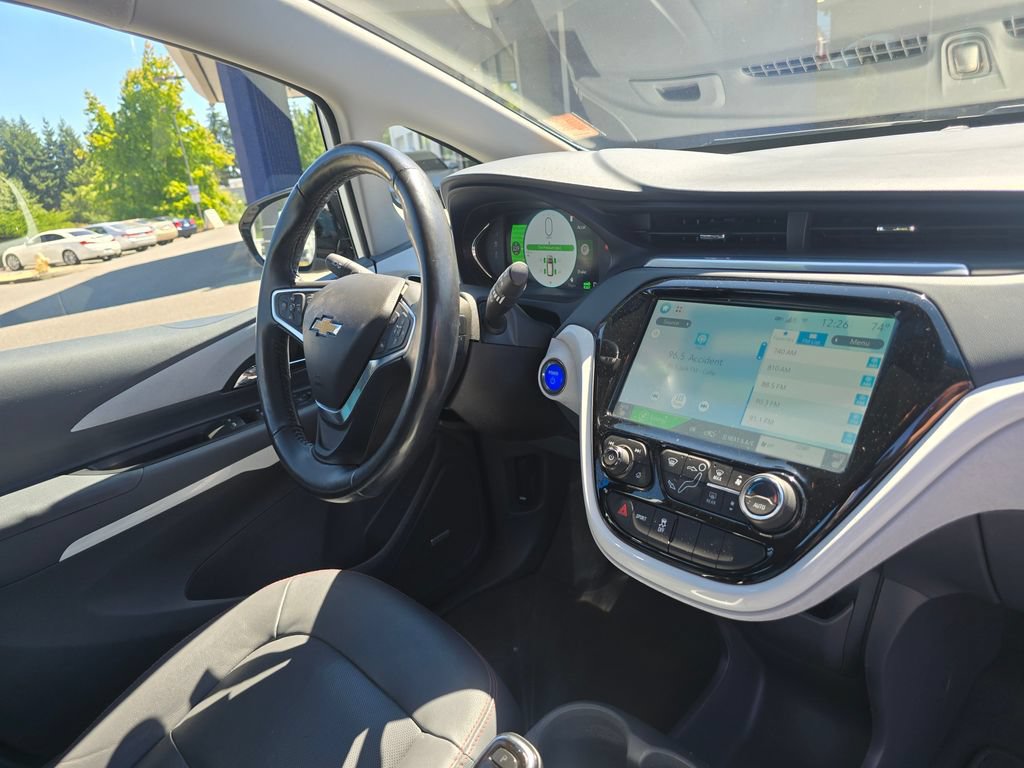 Used 2017 Chevrolet Bolt Premier w/ Driver Confidence II Package FWD image 10