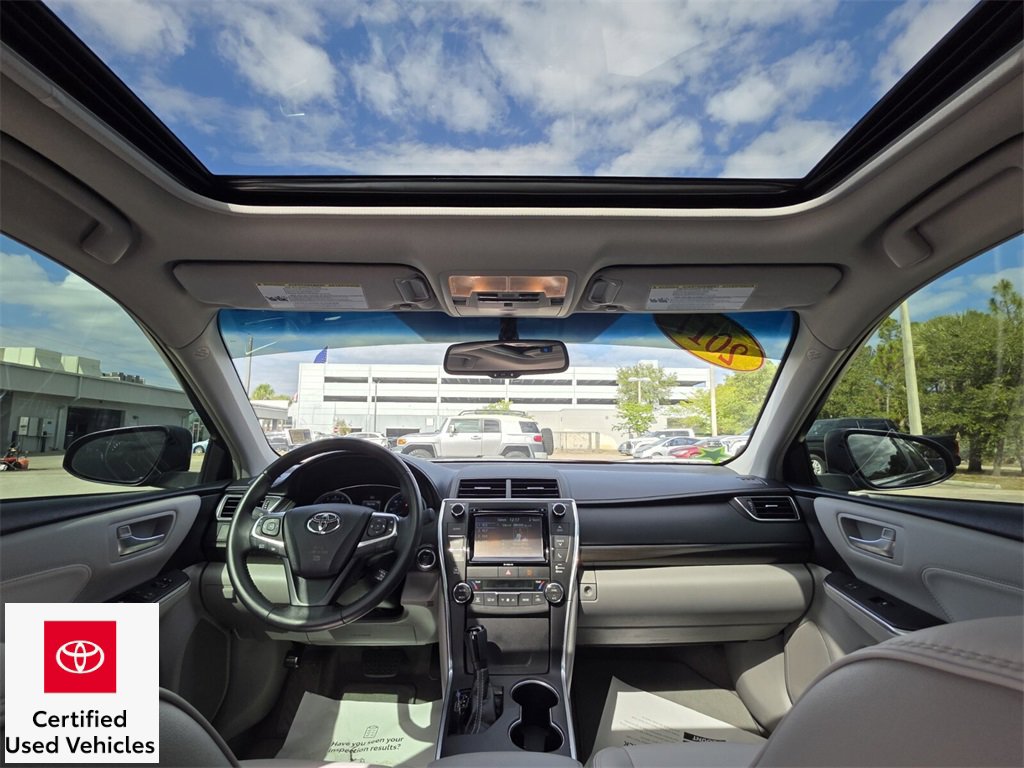 Certified 2017 Toyota Camry XLE image 4