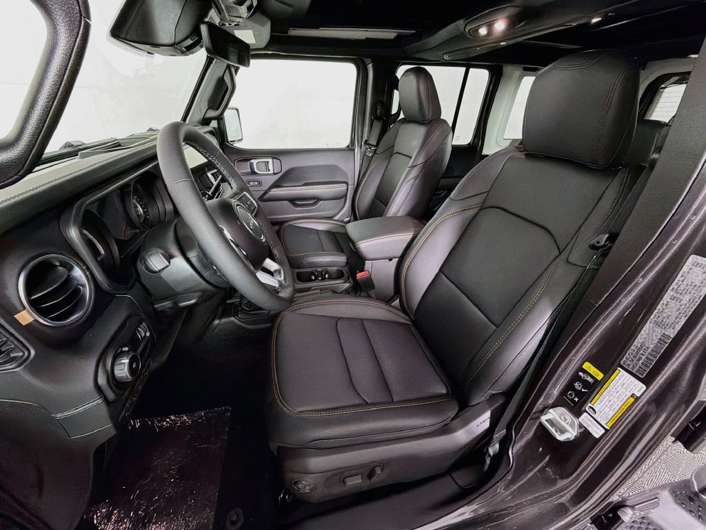 New 2027 Jeep Wrangler Unlimited Sahara AWD/4WD image 22