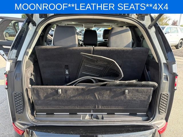 Used 2020 Land Rover Discovery Landmark AWD/4WD image 22