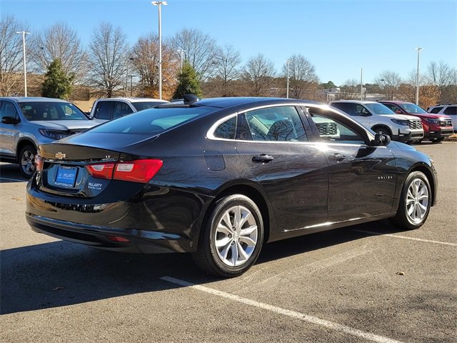 Used 2023 Chevrolet Malibu LT image 3
