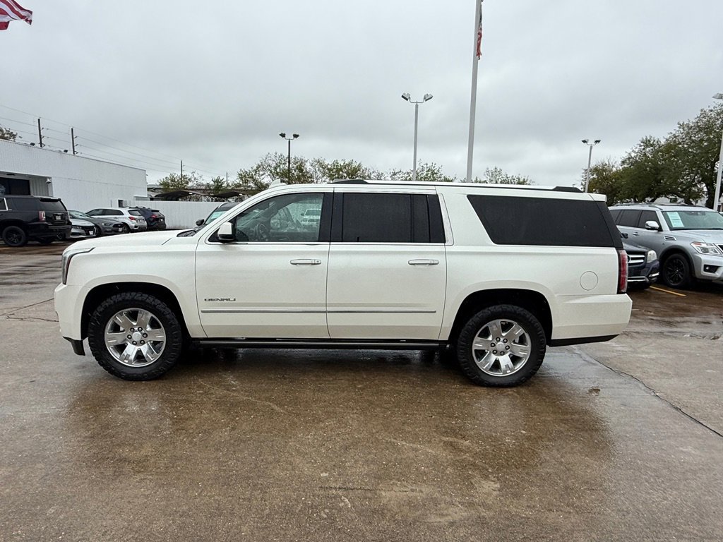 Used 2015 GMC Yukon XL Denali w/ Premium Package image 4