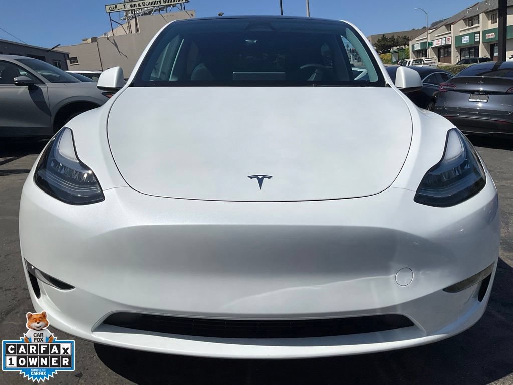 Used 2023 Tesla Model Y Long Range AWD/4WD image 2